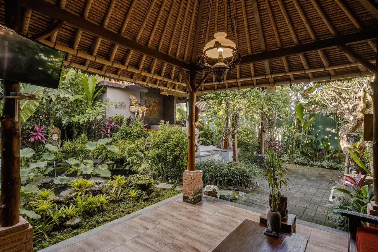 Teja Lokha Ubud Villa ภายนอก รูปภาพ