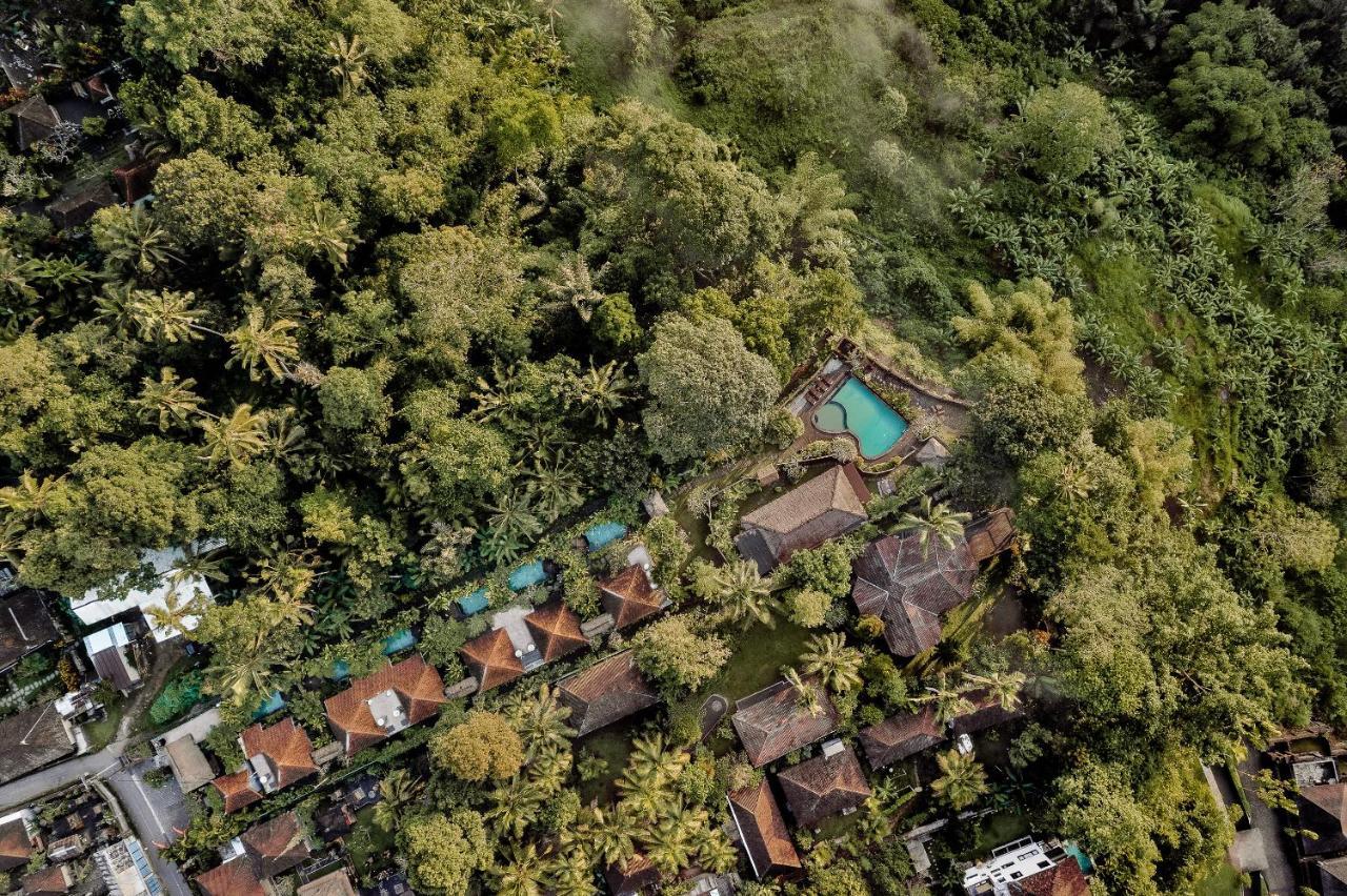 Teja Lokha Ubud Villa ภายนอก รูปภาพ