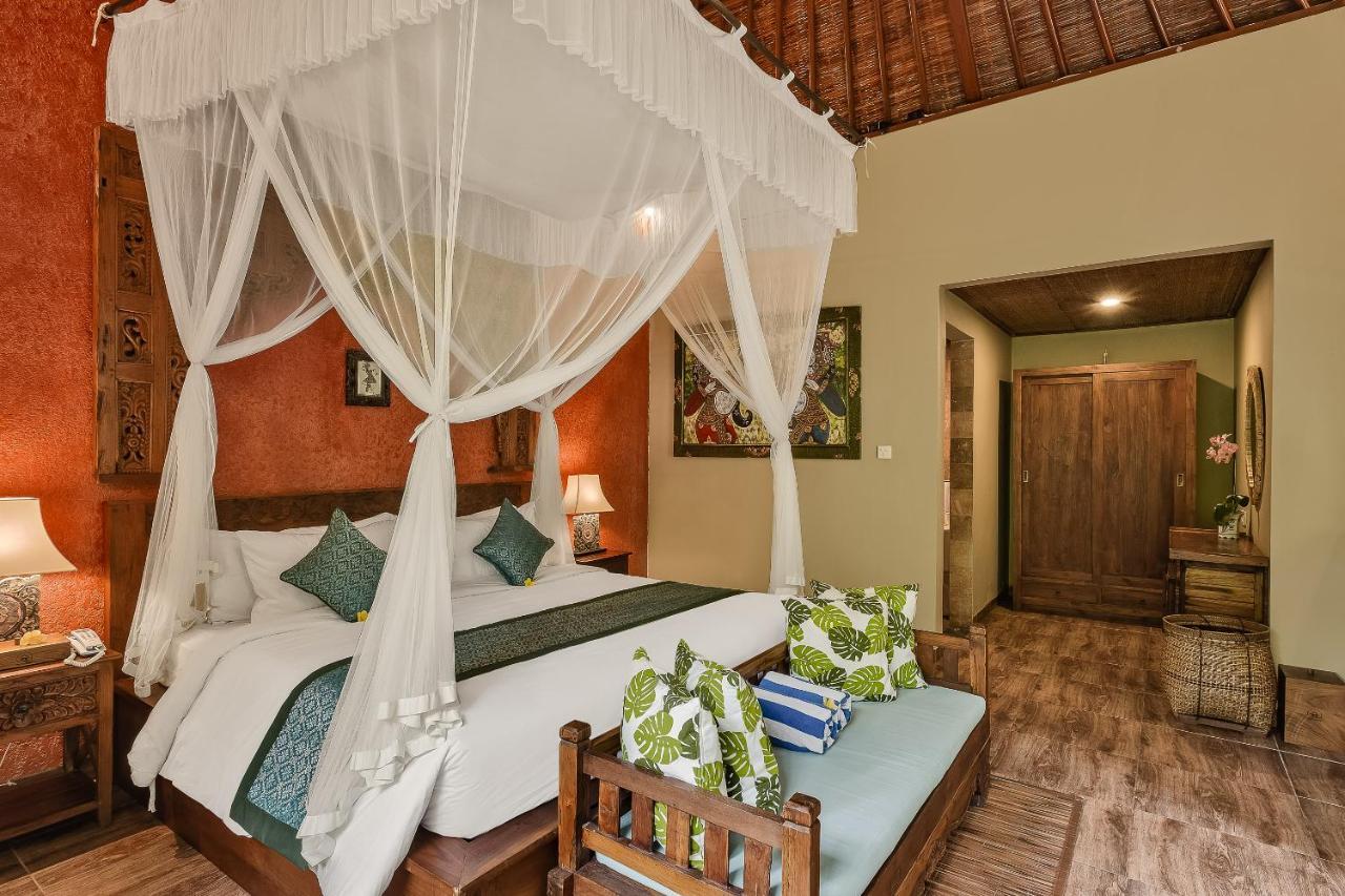 Teja Lokha Ubud Villa ภายนอก รูปภาพ