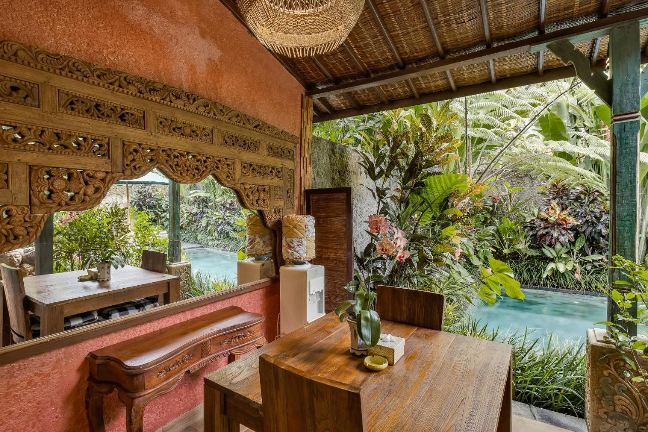 Teja Lokha Ubud Villa ภายนอก รูปภาพ
