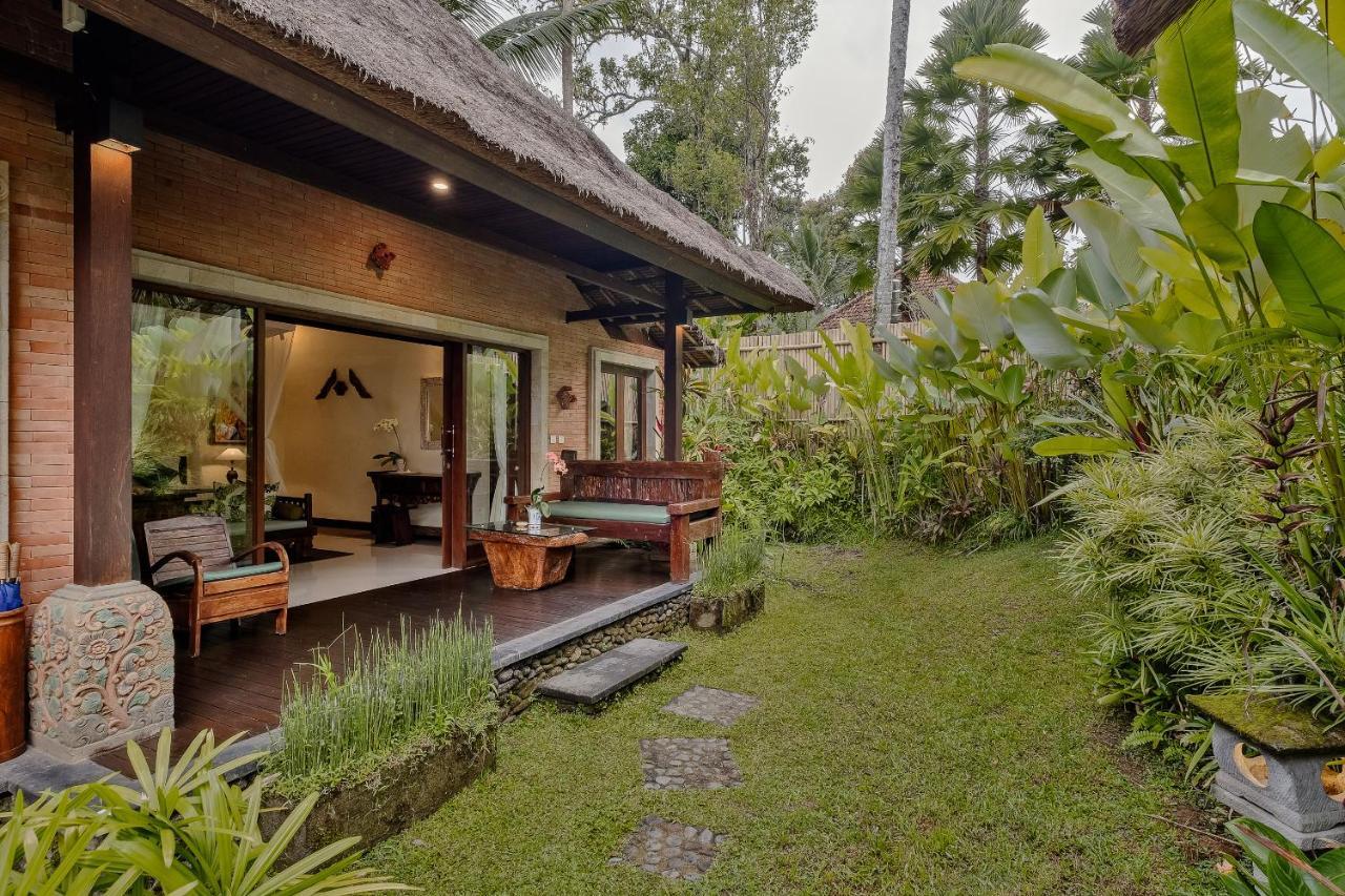 Teja Lokha Ubud Villa ภายนอก รูปภาพ