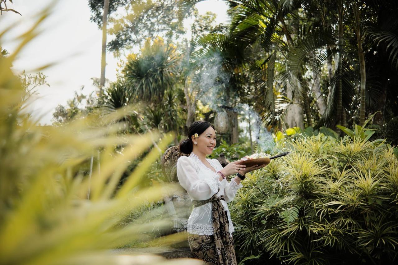 Teja Lokha Ubud Villa ภายนอก รูปภาพ