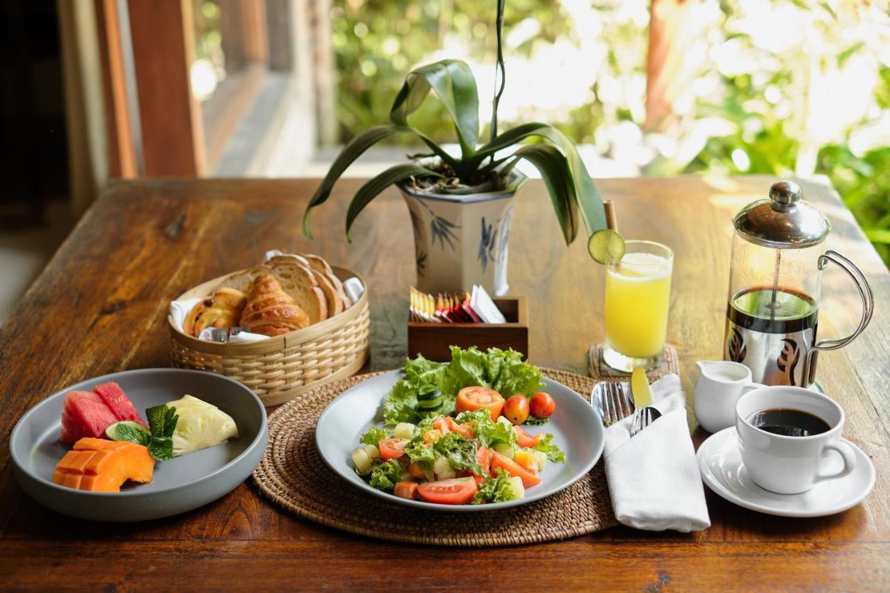 Teja Lokha Ubud Villa ภายนอก รูปภาพ