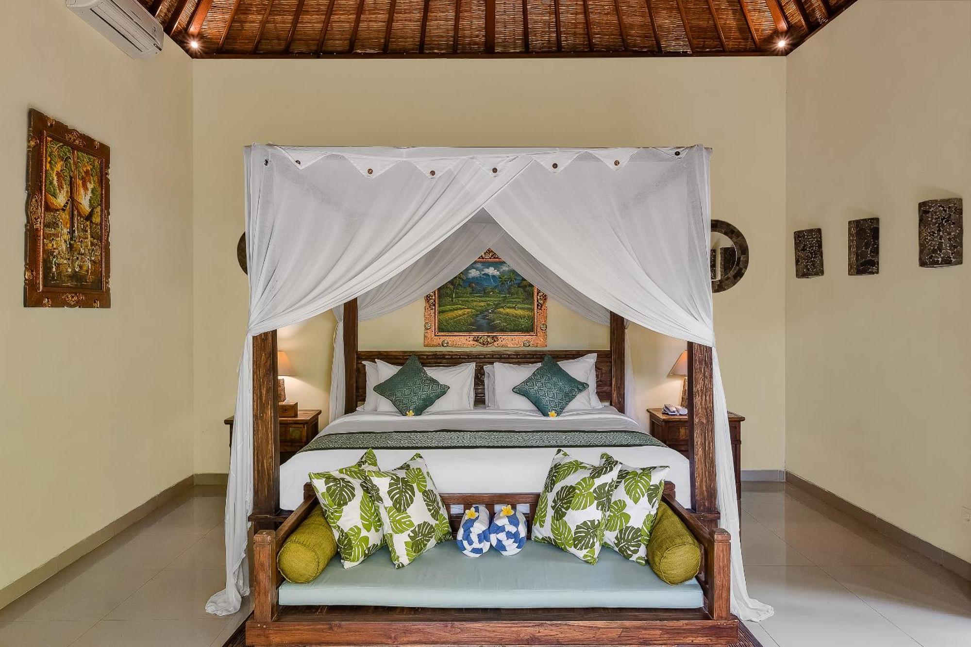 Teja Lokha Ubud Villa ภายนอก รูปภาพ